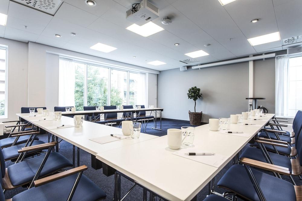 Biz Hammarby Sjoestad 公寓式飯店 3*